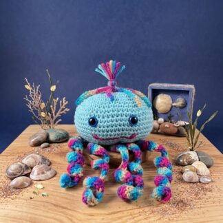 ruche pletena igrachka octopod